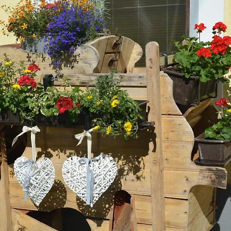 Zur Schmiede Guest house Berg im Drautal