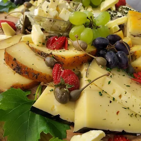 Zur Schmiede Konukevi 3*