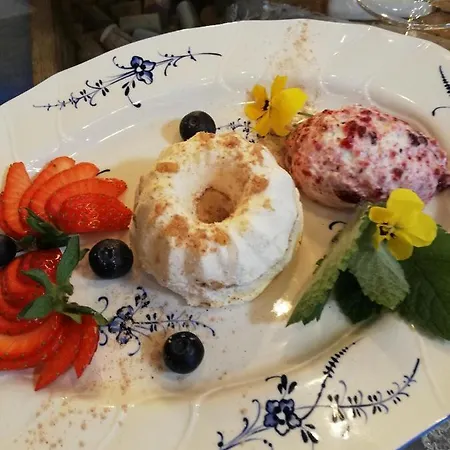 Konukevi Zur Schmiede