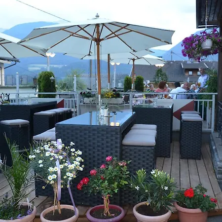 Konukevi Zur Schmiede