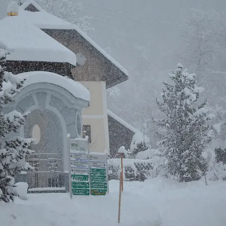 Konukevi Zur Schmiede