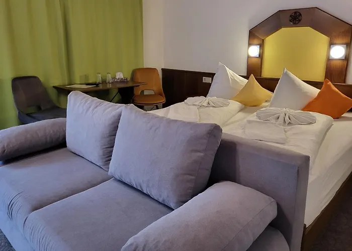 Zur Schmiede Guest house